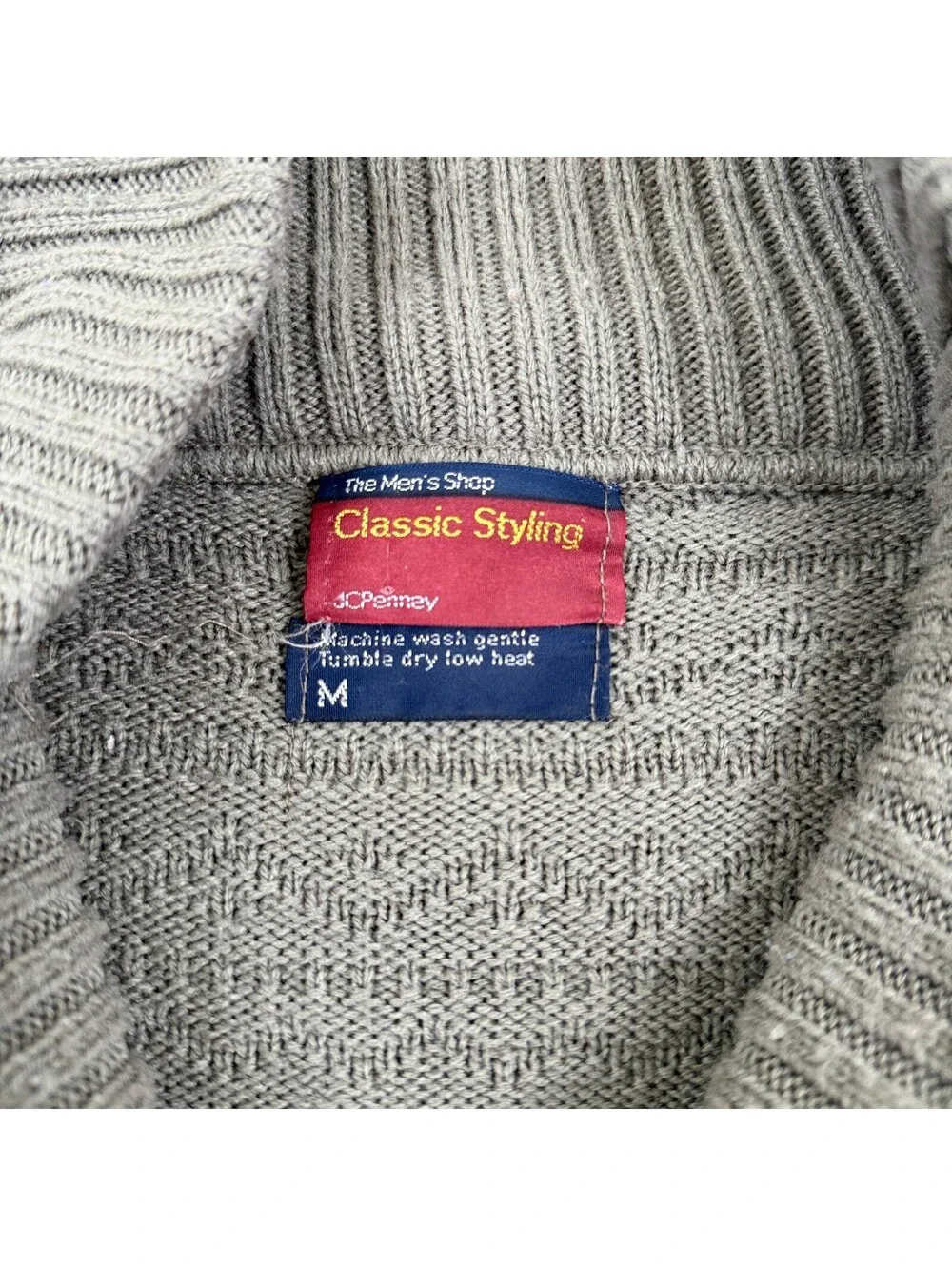 Vintage JCPenney Classic Styling Mens S/M Shawl Collar Sweater Green Snowflakes